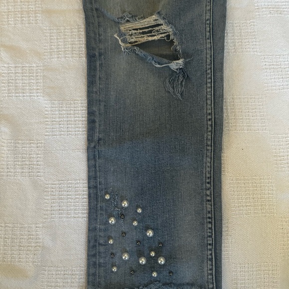 Zara Basic Denim Blue Jeans with Pearls - Picture 4 of 5